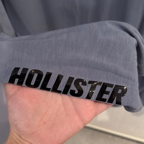 Hollister Gray Long Sleeve Tee - Picture 5 of 6
